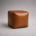 Pouf repose-pieds carré en similicuir PU marron cognac, 45 x 45 x 45 cm